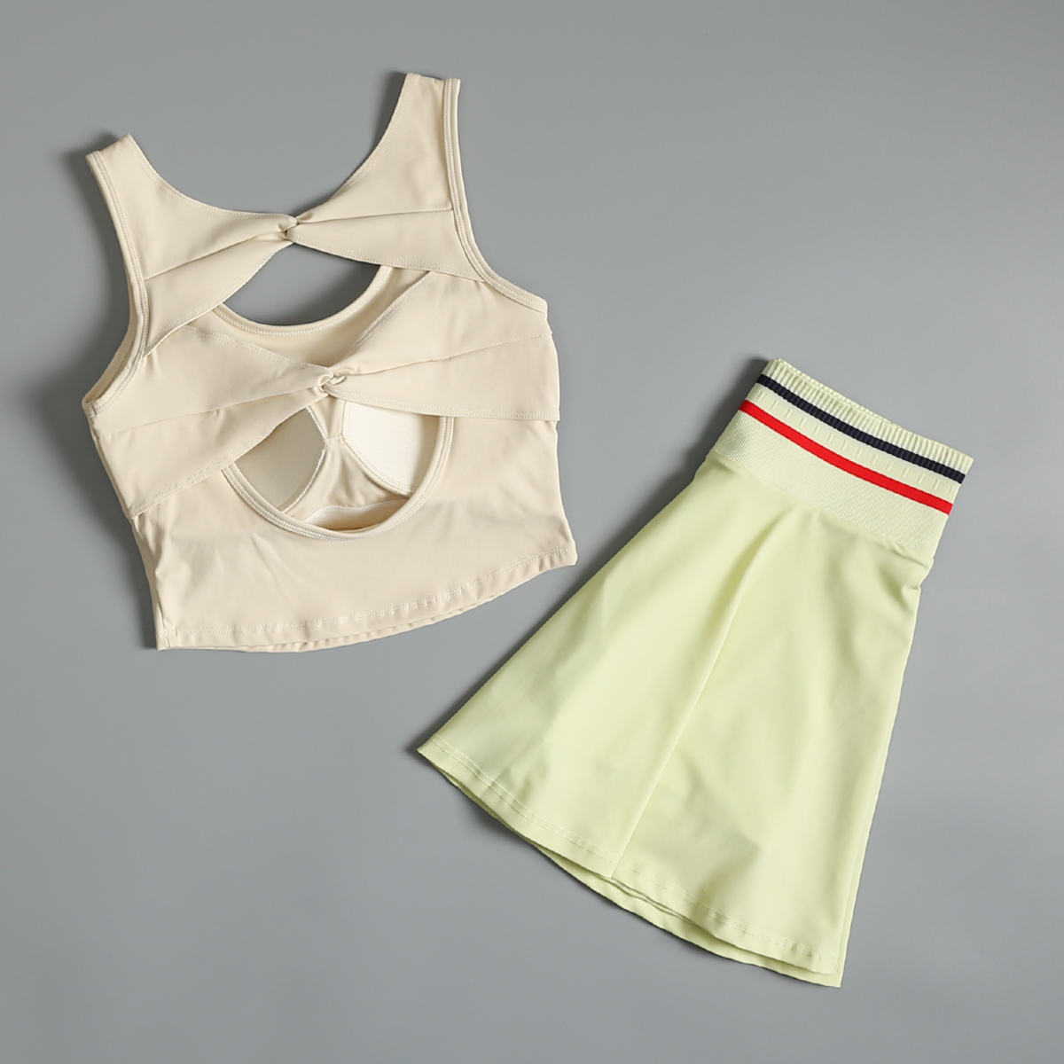 Tennis Sports Set Women's 2025 - مراجعة Pilates Yoga Morning وسعره